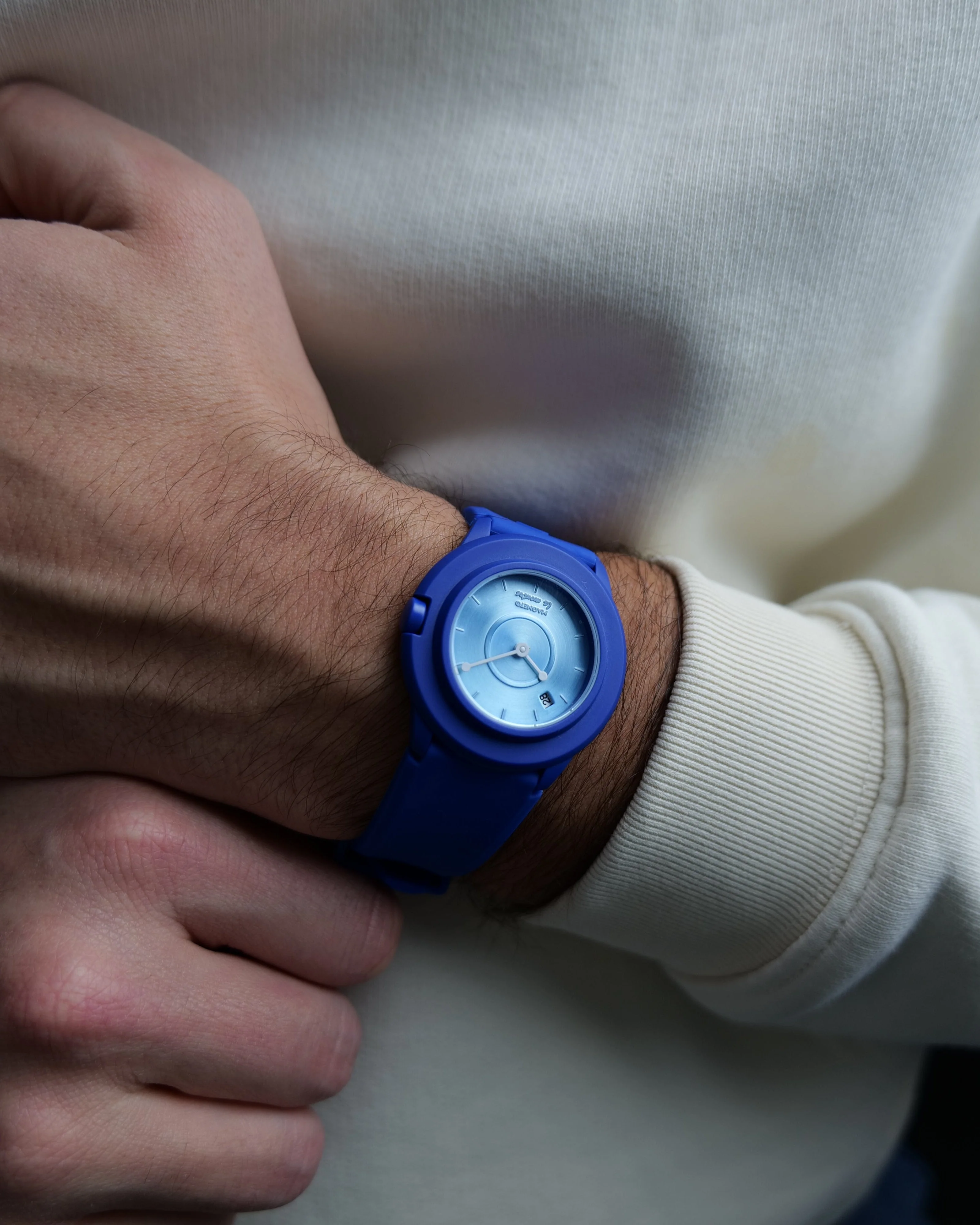 La Montre Blue - Image 8