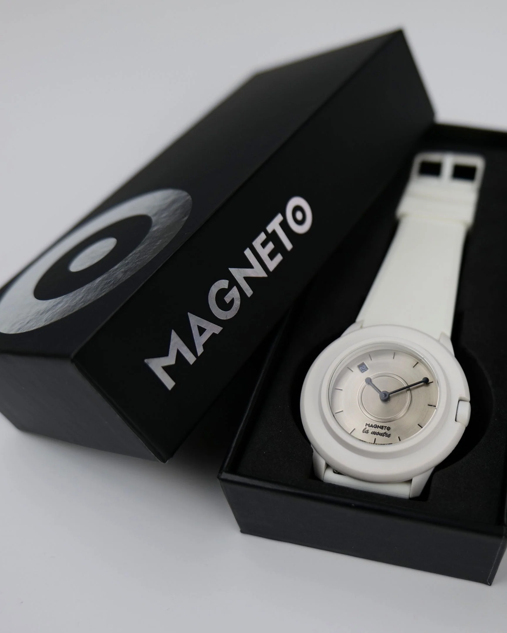 La Montre White - Image 10