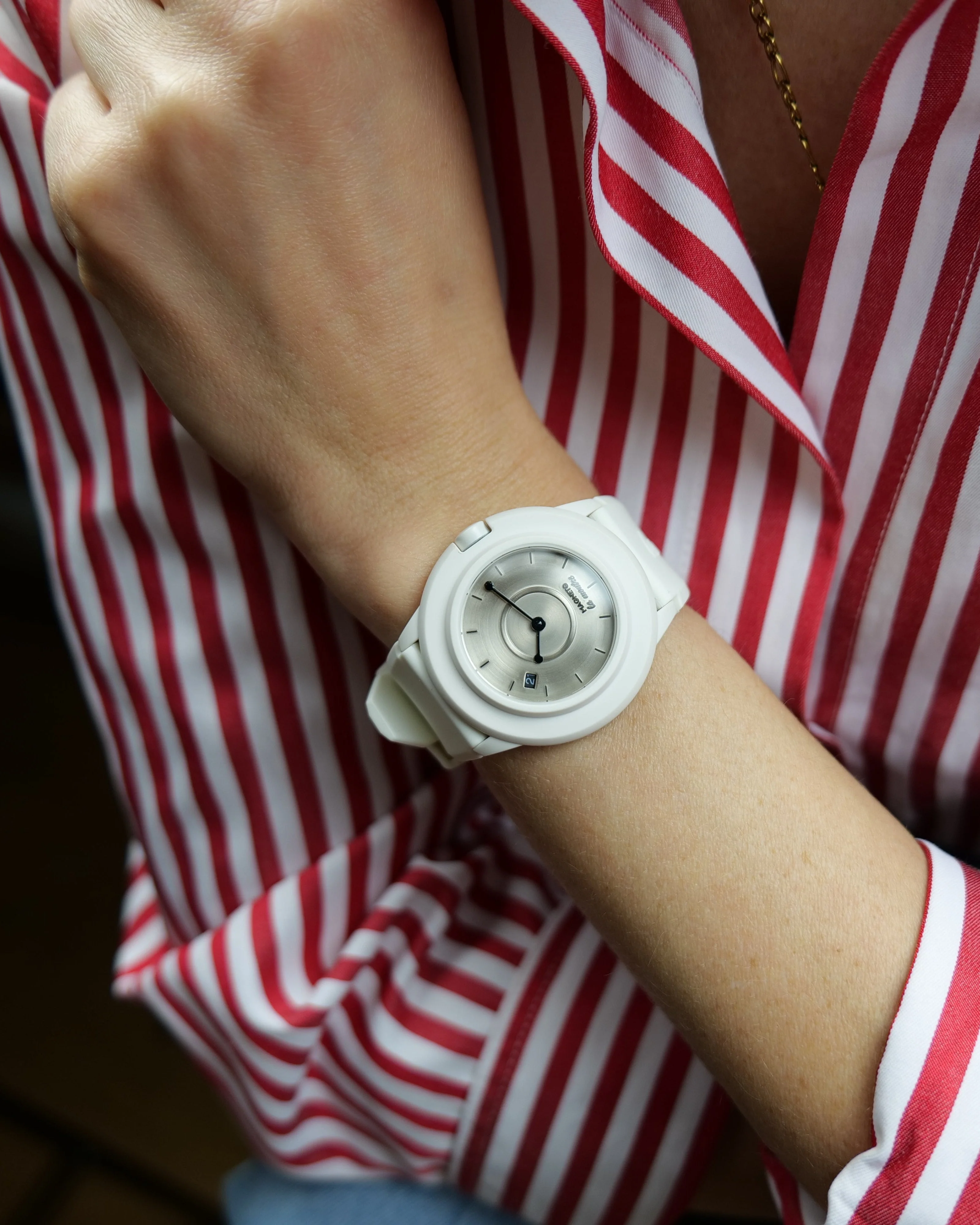 La Montre White - Image 9