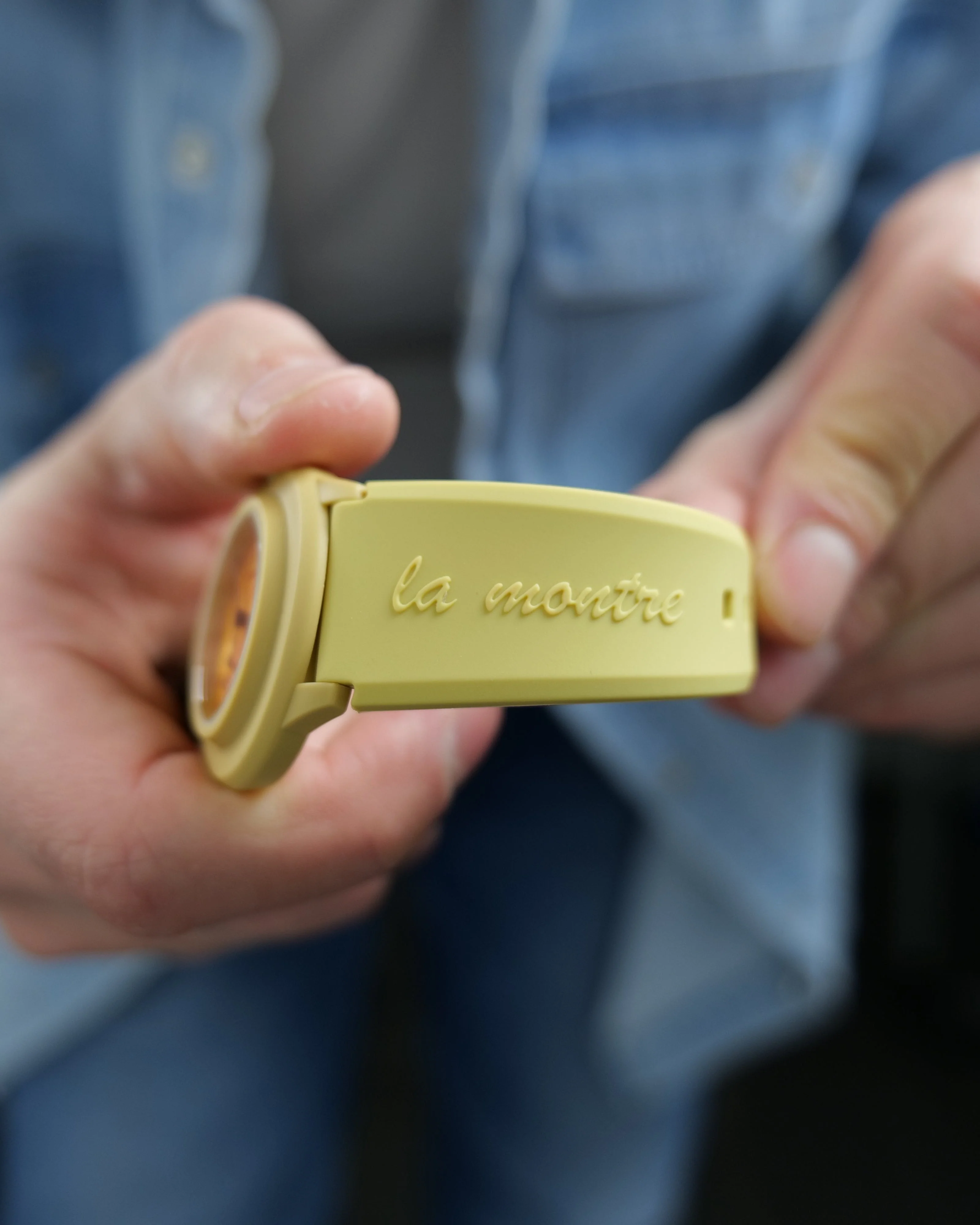 La Montre Yellow - Image 7