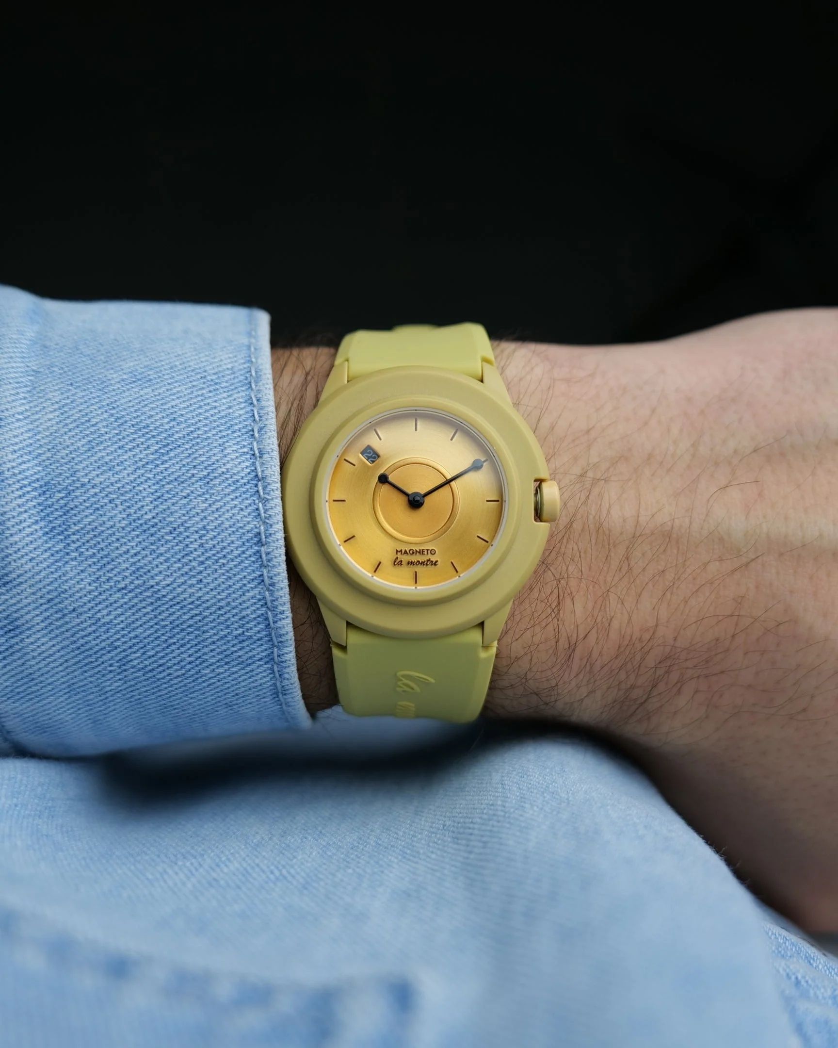La Montre Yellow - Image 8